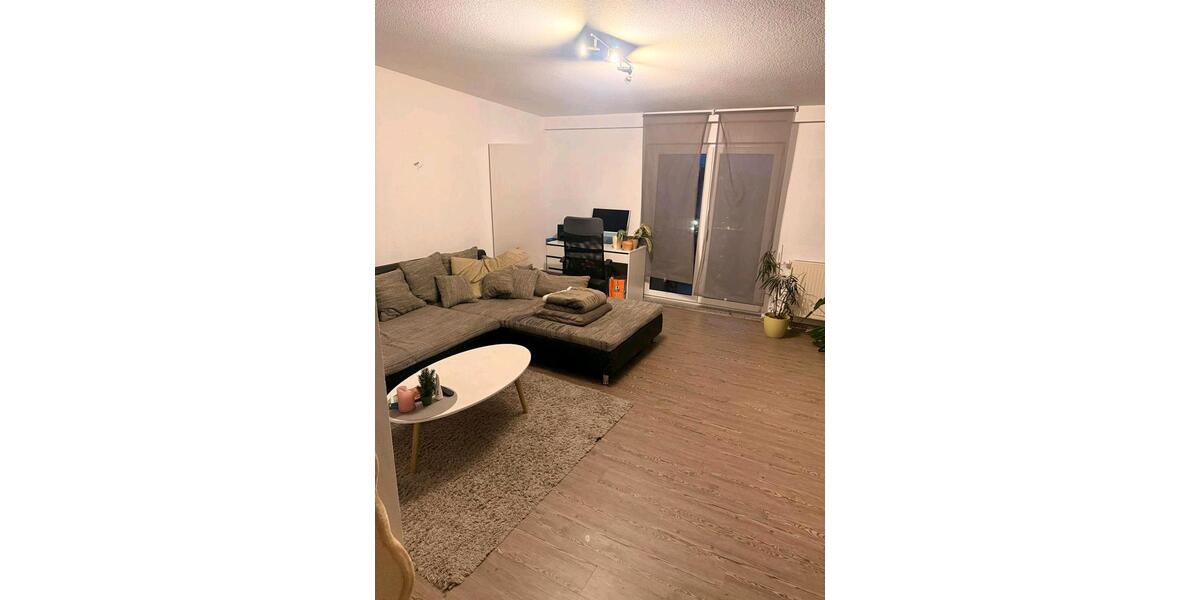 Vermieten schöne 2 Raumaltbauwohnung in Stadtmitte 2 zimmer