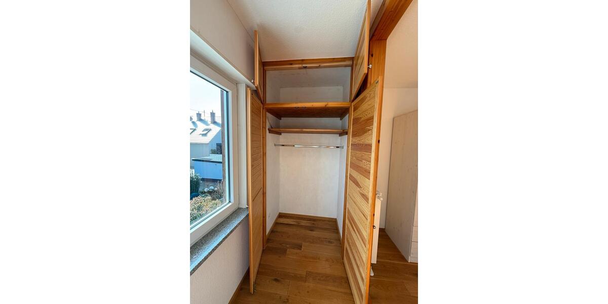 Etagenwohnung Hatzenbühl - 4 Zimmer, 125 m&sup2;, 1.100&euro; | Angebot:25415292