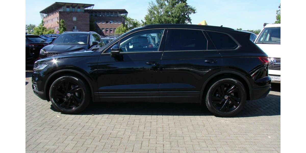 VW Touareg 3.0TDi Black Style 4M ACC LED AHK Luftfede 34.980 km 49.980 &euro; Falkensee 14612