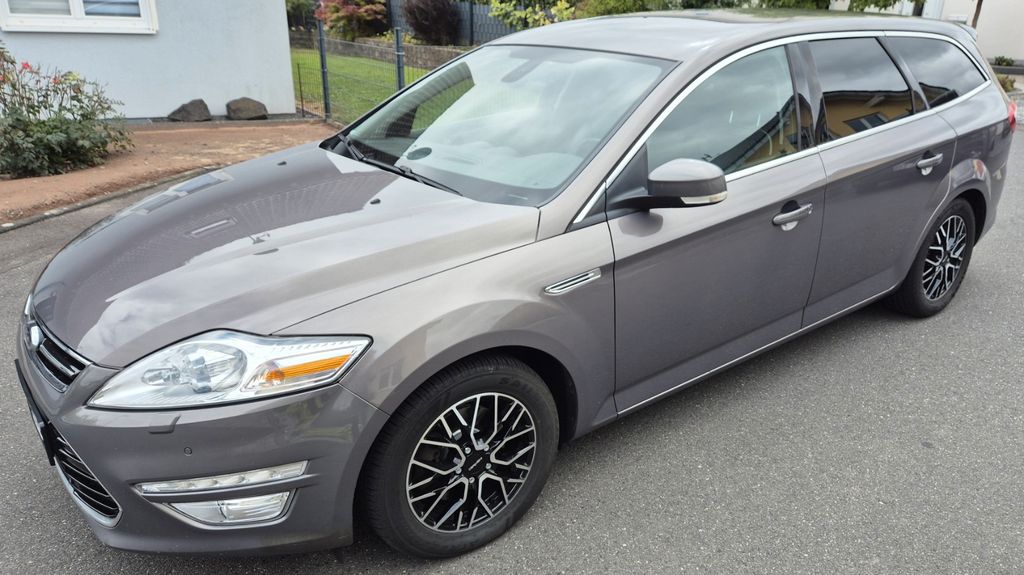 Ford Mondeo 209.341 km 4.900 &euro; Paderborn 33106