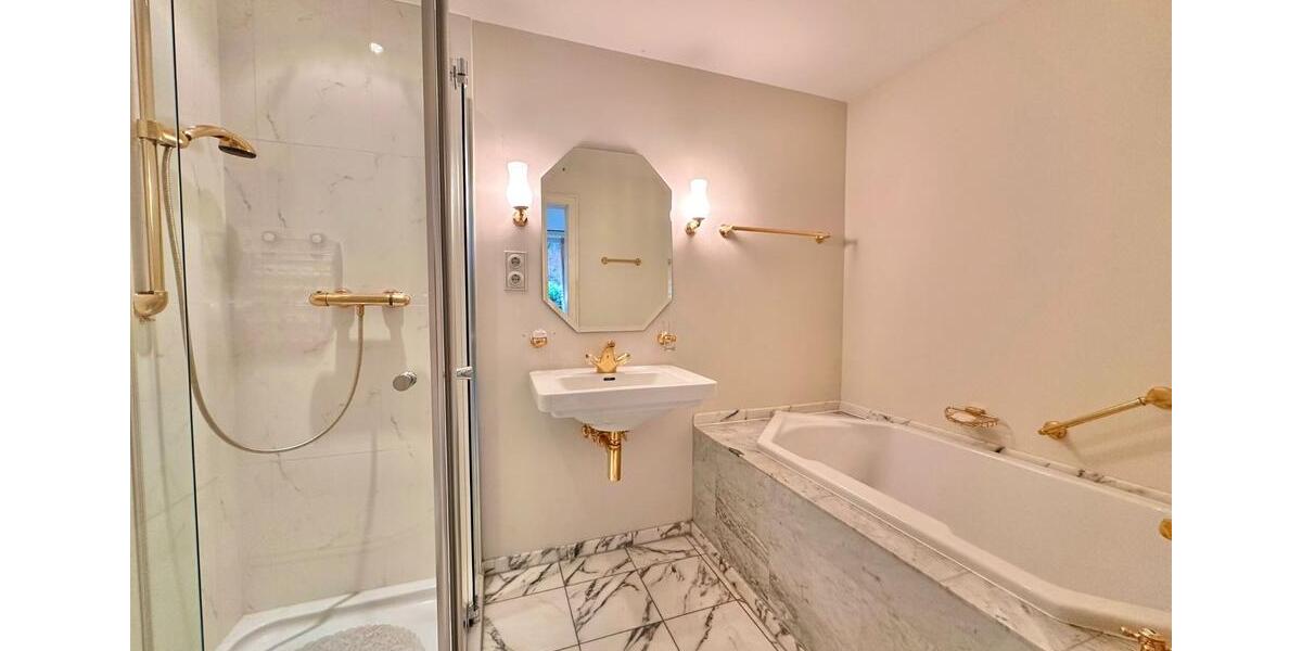 Etagenwohnung Wuppertal Gemarkung Barmen - 5 Zimmer, 230 m&sup2;, 2.500&euro; | Angebot:24302247