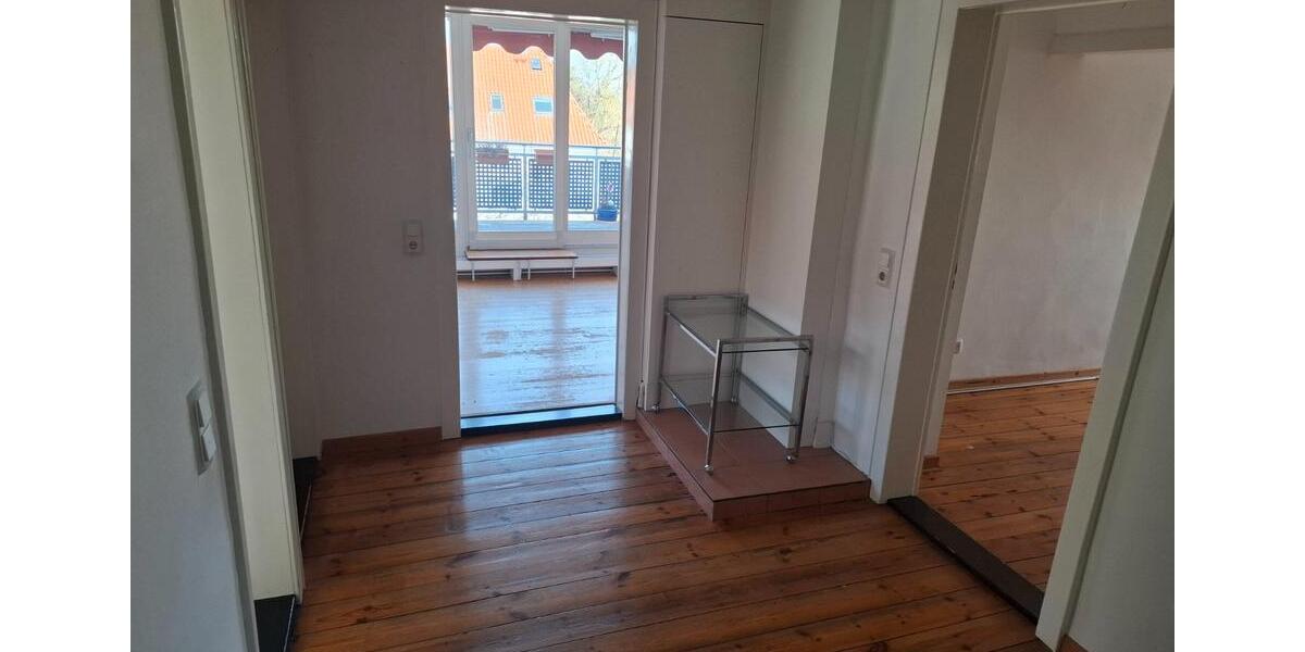 Dachgeschoßwohnung Hannover Döhren-Wülfel - 3 Zimmer, 77 m&sup2;, 328.000&euro; | Angebot:26457914