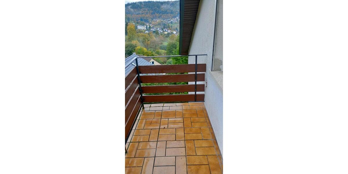 Mietwohnung Dachgeschoss + Balkon, möbliert in 69259 Wilhelmsfeld 2 zimmer