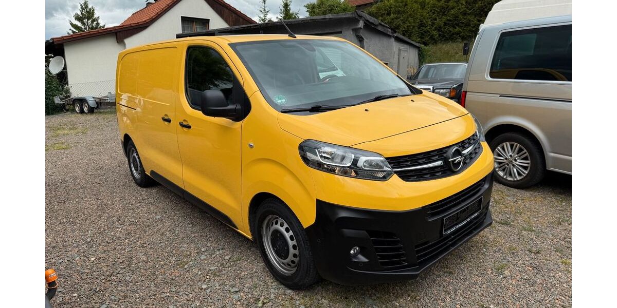 Opel Vivaro 108.746 km 12.299 &euro; Gera 07551