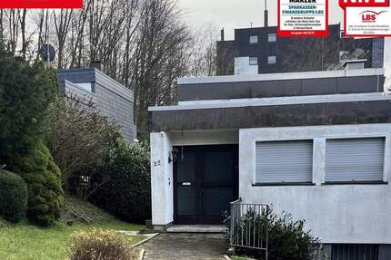 Solides Reihenendhaus mit Garten, 2 Stellplätzen & Erbpacht in Dröschede 3 zimmer