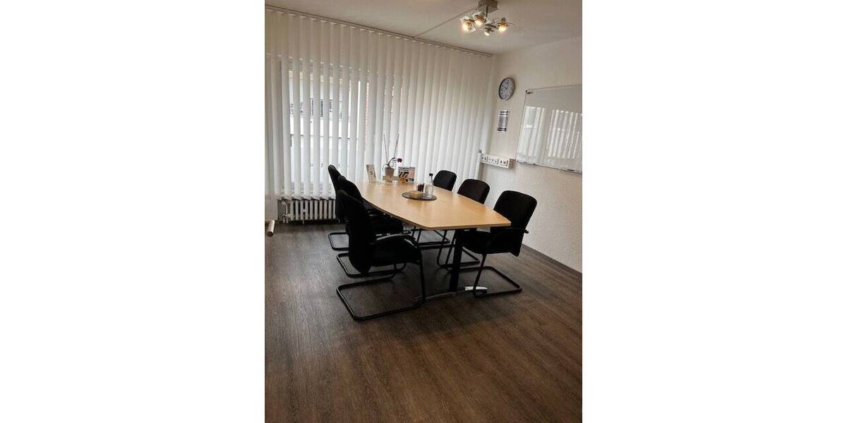 Gewerbeobjekt Lippstadt Kernstadt - 4 Zimmer, 126 m&sup2;, 1.350&euro; | Angebot:25664642