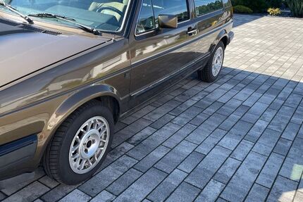 VW Golf 174.902 km 2.599 € Wimbach 53518