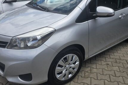 Toyota Yaris 130.000 km 4.590 &euro; Poppenricht 92284