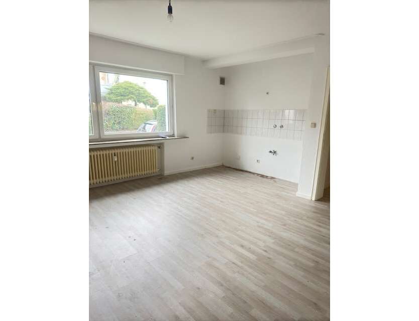Wohnung zum Mieten in Leverkusen 340 € 30.3 m²