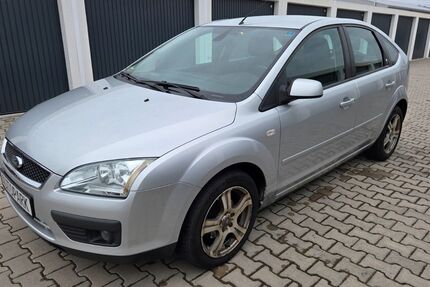 Ford Focus 192.000 km 2.350 &euro; Küps 96328