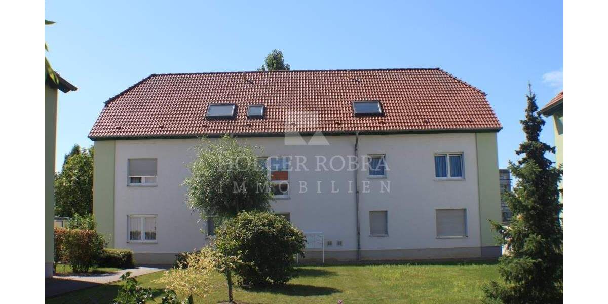 FRISCH RENOV.! GEPFLEGTES WOHNGEBIET! Dusch-u.Wannenbad, großer Balkon u Garage 3 zimmer