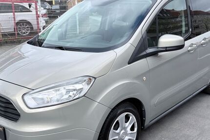 Ford Tourneo Courier 146.214 km 7.980 &euro; BERLIN 13409