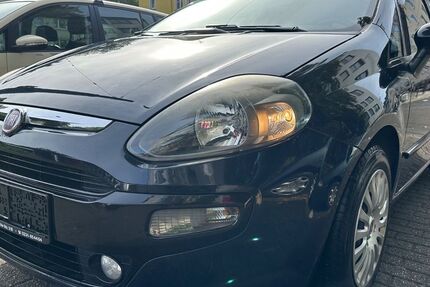 Fiat Punto 144.000 km 2.449 &euro; Essen 45145