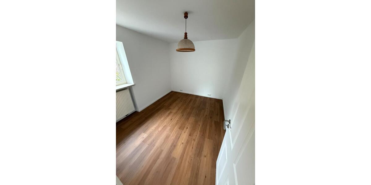 Einfamilienhaus Schneverdingen - 4 Zimmer, 132 m&sup2;, 1.600&euro; | Angebot:24745988