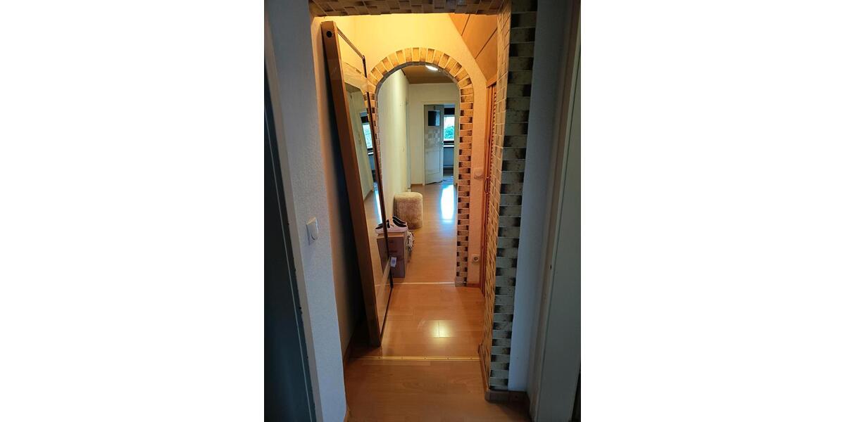 Dachgeschoßwohnung Lauffen am Neckar - 3.5 Zimmer, 80 m&sup2;, 850&euro; | Angebot:25540129