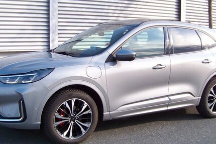 Ford Kuga 9.500 km 36.380 &euro; Nürnberg 90455