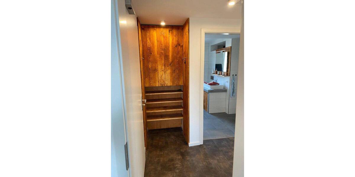 Etagenwohnung Weimar Nordvorstadt - 2 Zimmer, 82 m&sup2;, 880&euro; | Angebot:26841291