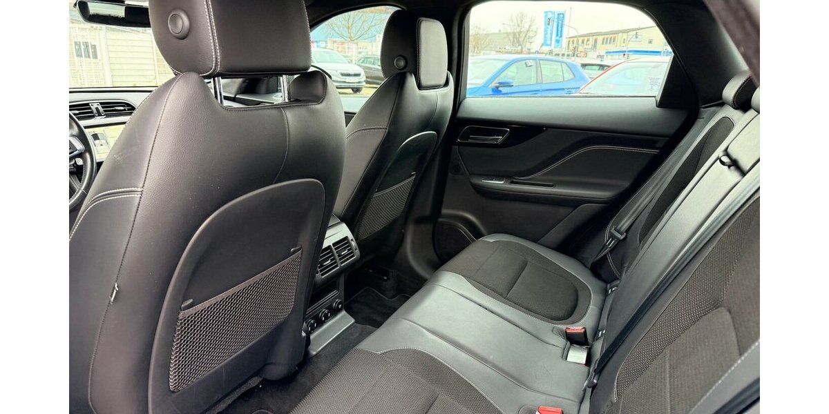 Jaguar F-Pace 2.0 R-Sport AWD 177KW 142.010 km 18.999 &euro; Frankfurt 60386