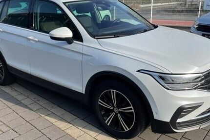 VW Tiguan 38.650 km 35.998 € Soest 59494