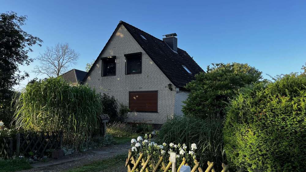 Einfamilienhaus Quickborn - 7 Zimmer, 150 m&sup2;, 560.000&euro; | Angebot:26759766