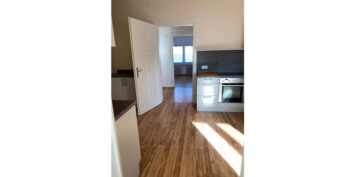 Hochparterre Bad Pyrmont - 4 Zimmer, 81 m&sup2;, 600&euro; | Angebot:26326369