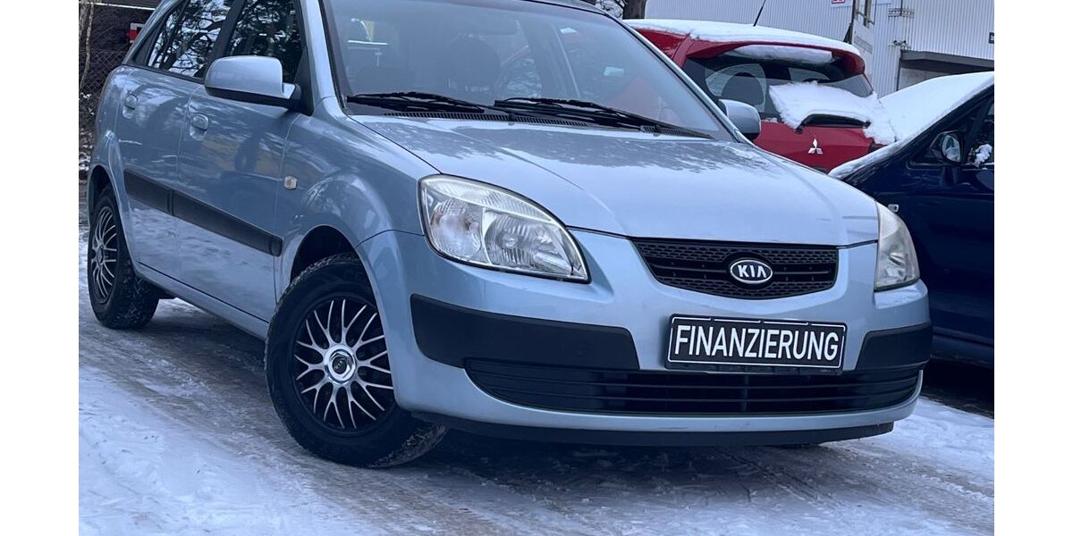 Kia Rio 129.000 km 2.999 &euro; Flintbek 24220
