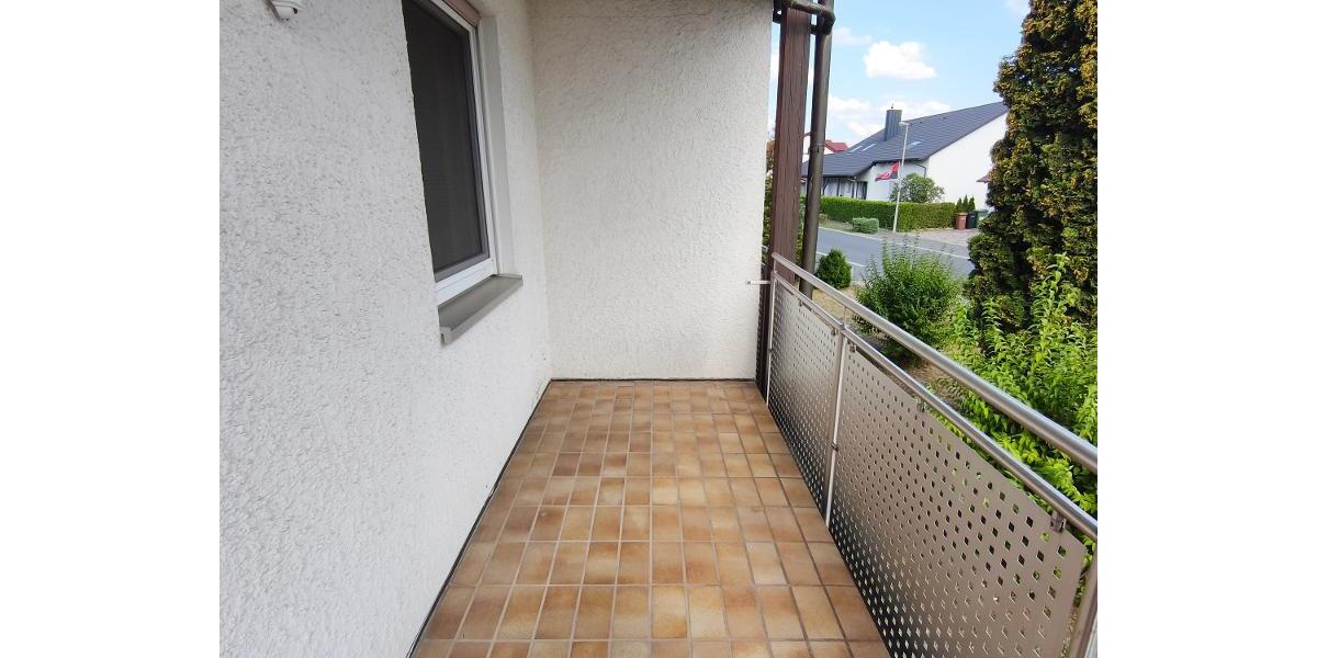 Ortsrandlage -3 Zi. Wohnung im EG mit Garage, Keller und Garten (auf Wunsch) - Etagenwohnung Adelsdorf OT | Angebot:27370413