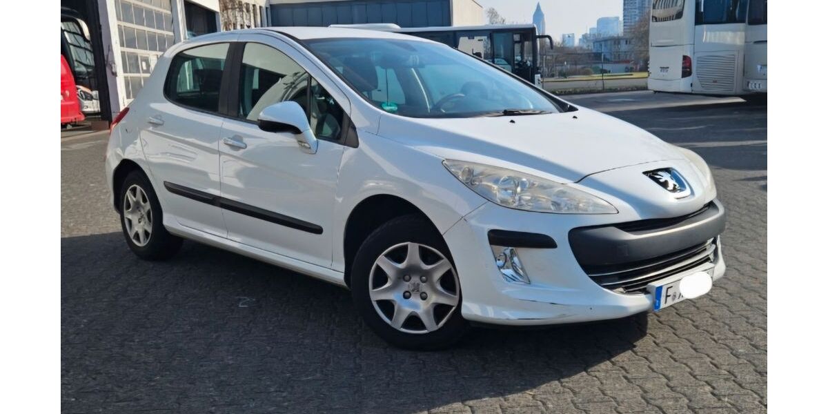 Peugeot 308 173.000 km 2.220 &euro; Frankfurt am Main 65931