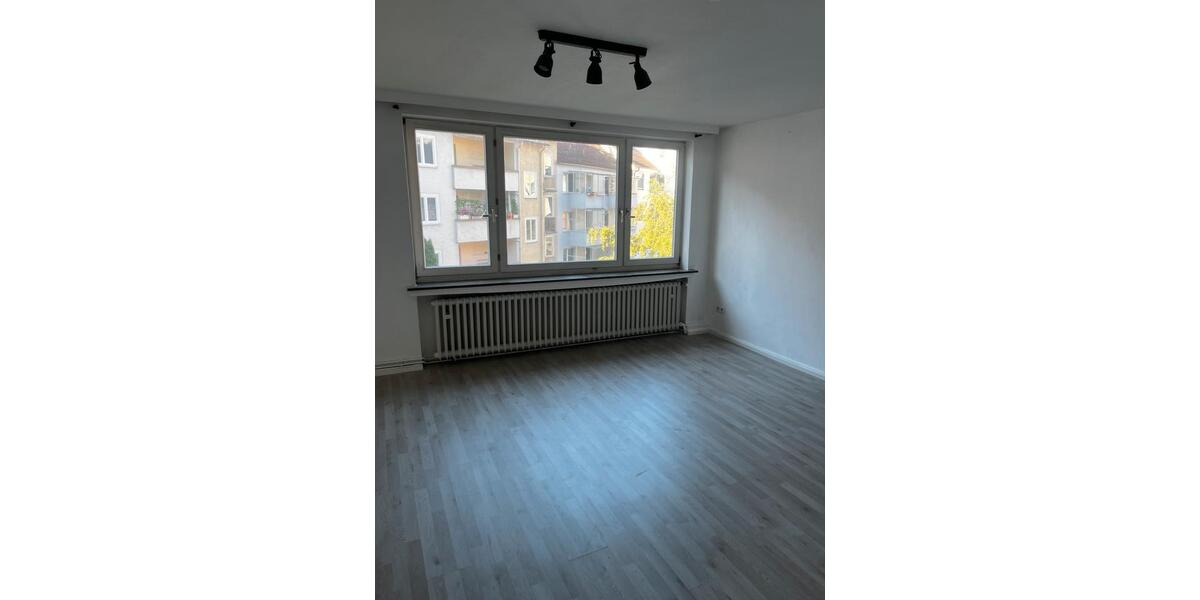 Dachgeschoßwohnung Hildesheim - 4 Zimmer, 92 m&sup2;, 695&euro; | Angebot:25149293
