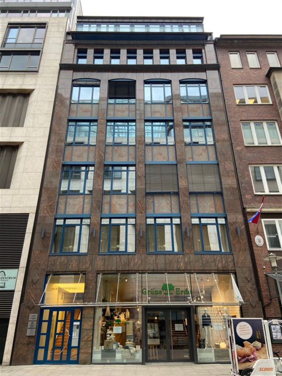 Büro in Hamburg 1.956,90 € 118.6 m²
