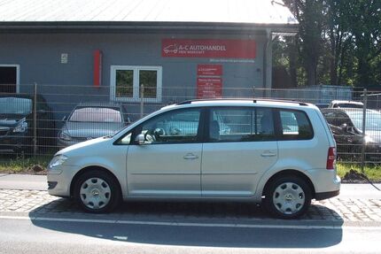 VW Touran 65.321 km 6.999 &euro; Loxstedt-Hahnenknoop 27612