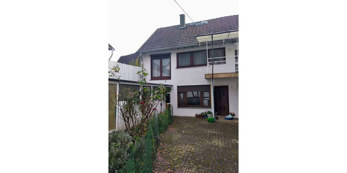 Einfamilienhaus Rodheim v.d.H. Rodheim vor der Höhe - 11 Zimmer, 315 m&sup2;, 405.000&euro; | Angebot:26396806