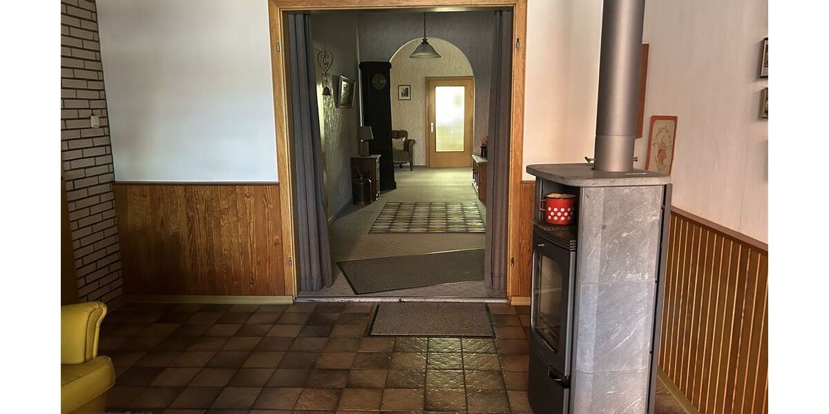 Charmanter Resthof mit Nebengebäuden und viel Platz für Tierhaltung - Gewerbeobjekt Stolzenau | Angebot:26302275