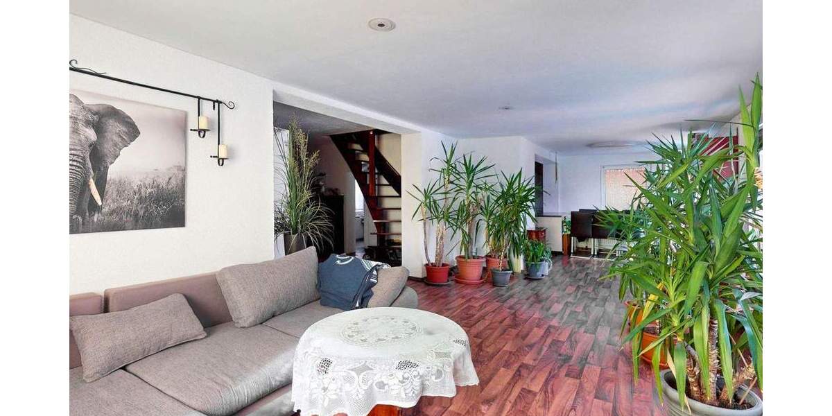 Helles Einfamilienhaus mit offener Wohnküche & großem Gartenparadies 4 zimmer