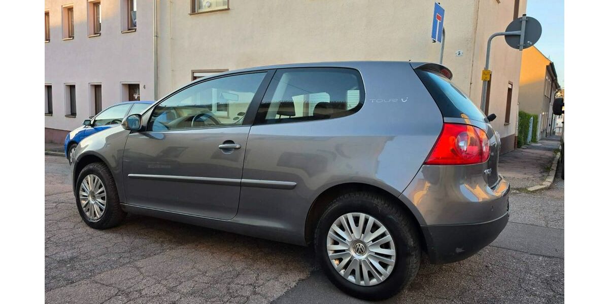 VW Golf 165.000 km 2.490 &euro; Frankenberg 09669