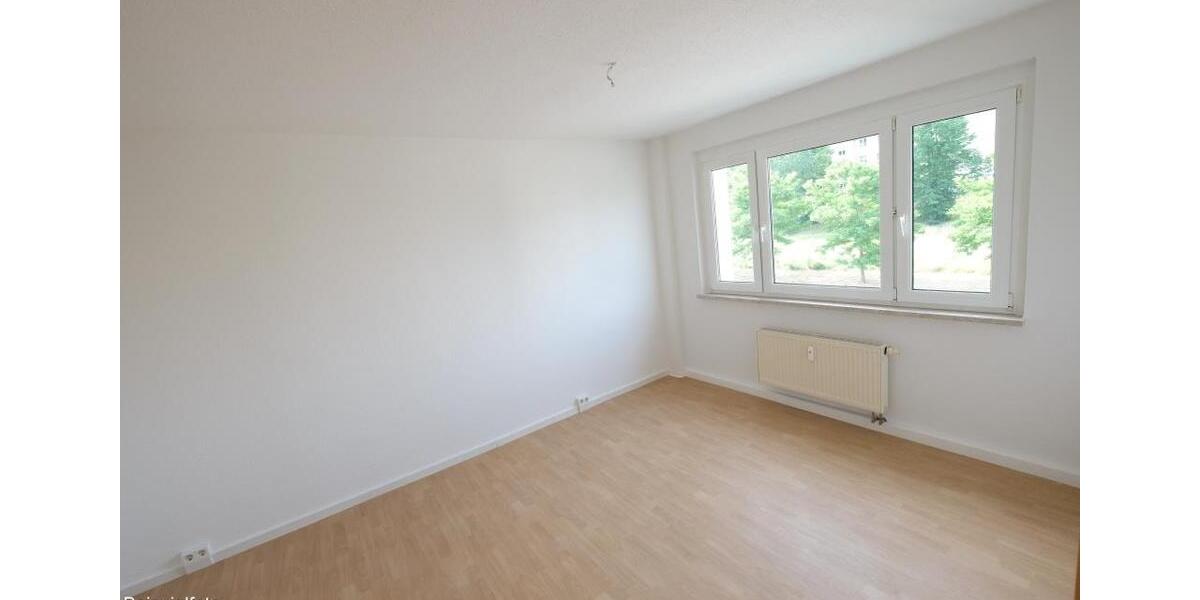 Etagenwohnung Saalfeld (Saale) - 2 Zimmer, 47 m&sup2;, 265&euro; | Angebot:25376307
