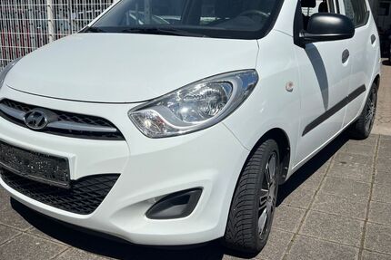 Hyundai i10 57.600 km 3.050 &euro; Nürnberg 90439