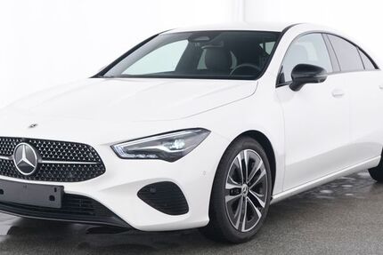 Mercedes-Benz CLA 180 11.428 km 33.818 &euro; Bad Oldesloe 23843