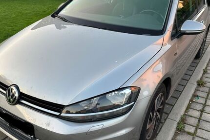 VW Golf 223.000 km 10.000 € Leipzig 04109