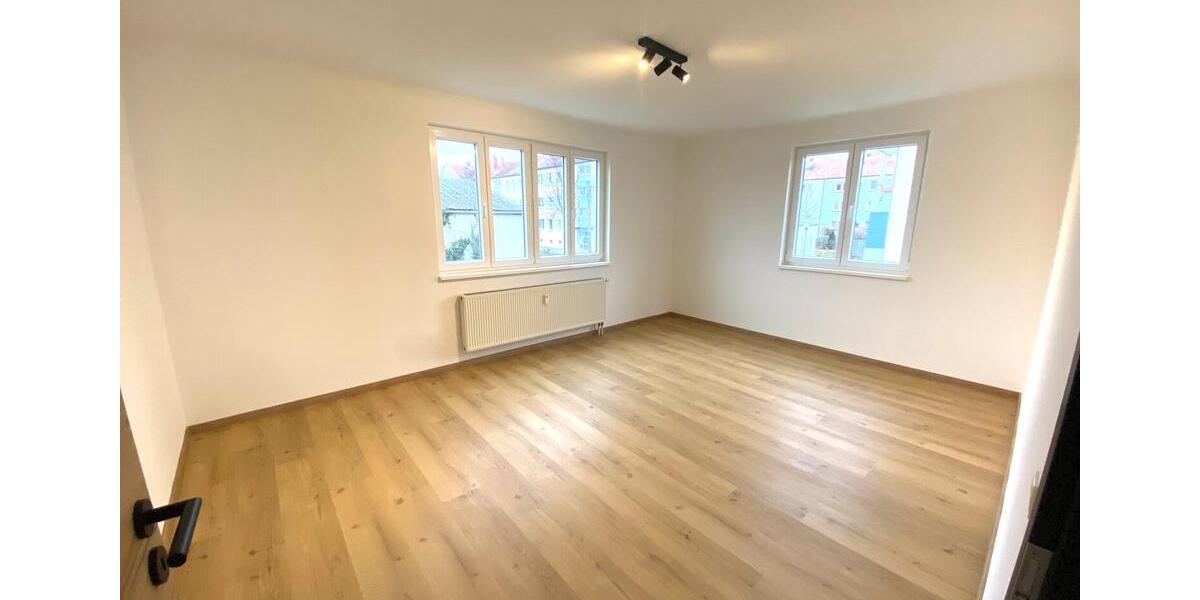 Etagenwohnung Nördlingen - 3.5 Zimmer, 95 m&sup2;, 1.000&euro; | Angebot:26676164