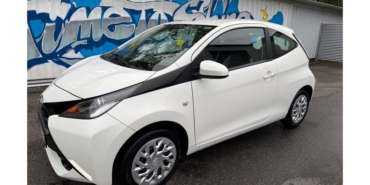 Toyota Aygo (X) 69.990 km 6.990 &euro; Neunkirchen 57290
