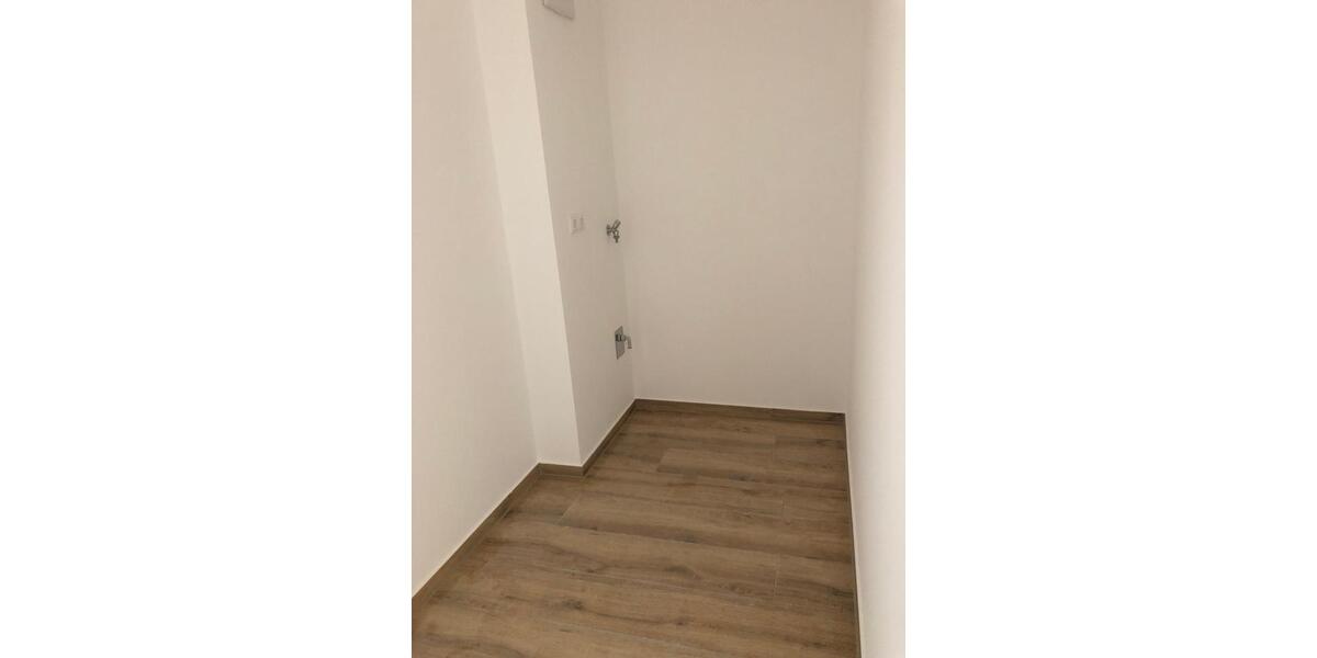 Etagenwohnung Burghausen - 3 Zimmer, 107 m&sup2;, 1.390&euro; | Angebot:26345451