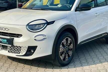 Fiat 600 11.358 km 18.780 &euro; Kelheim 93309
