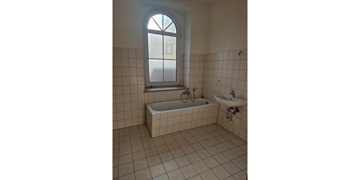 Hochparterre Lengenfeld - 2 Zimmer, 53 m&sup2;, 240&euro; | Angebot:25126830