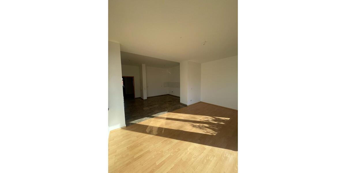 Erdgeschoßwohnung Zschopau - 2 Zimmer, 71 m&sup2;, 639&euro; | Angebot:25270640