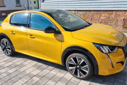 Peugeot 208 56.000 km 15.400 &euro; Ortenberg 63683