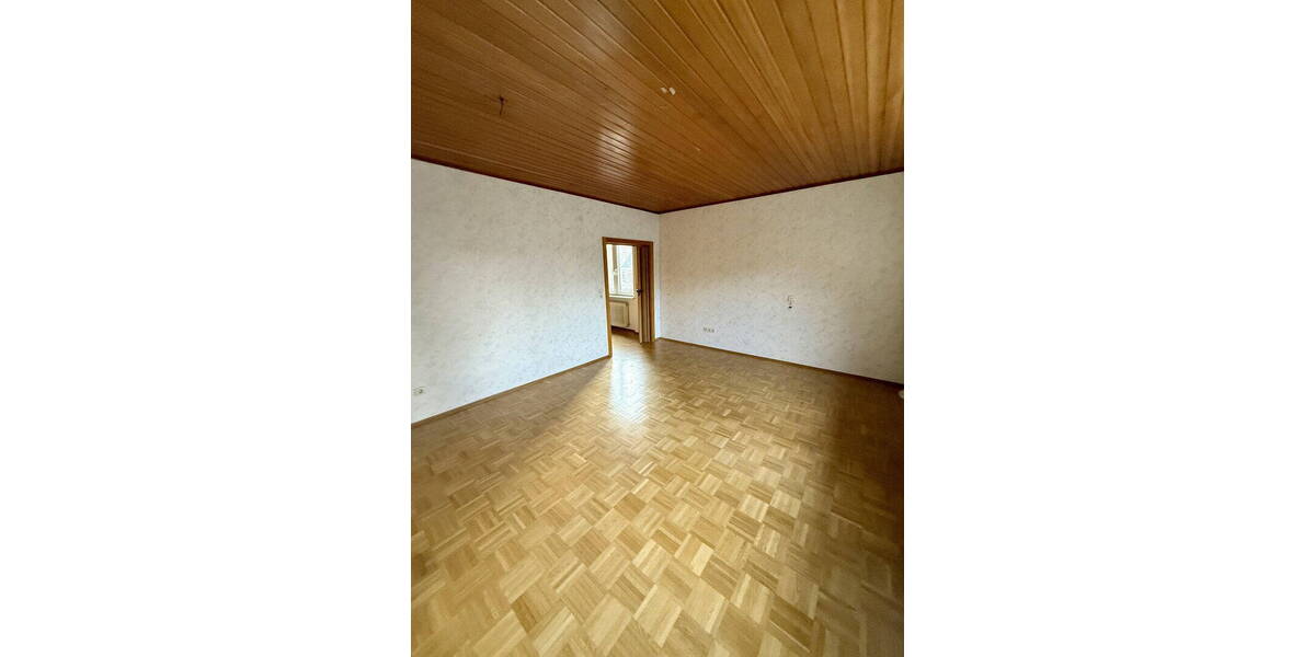 Etagenwohnung Brombachtal Kirchbrombach - 4 Zimmer, 160 m&sup2;, 1.400&euro; | Angebot:26790529