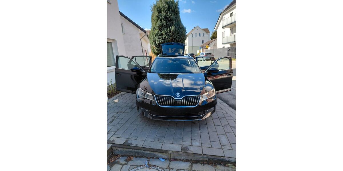 Skoda Superb 180.000 km 13.499 &euro; Esterwegen 26897