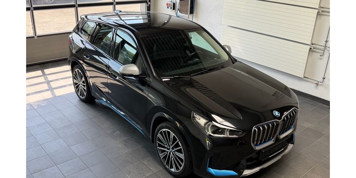 BMW iX1 25.100 km 38.950 &euro; Freudenberg 57258