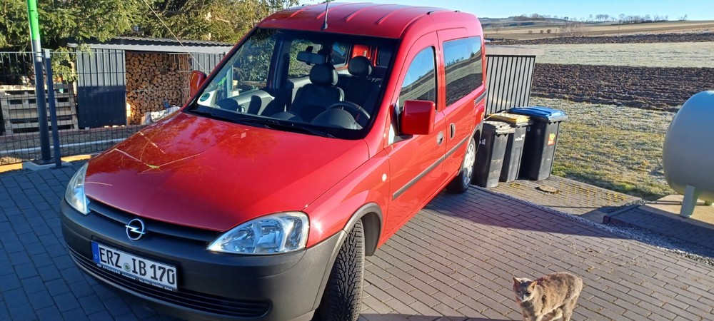 Opel Combo 68.000 km 4.500 € Drebach 09430